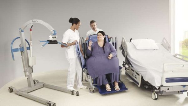 Arjo, Carmina Bariatric Shower Commode Chair, BLB2000-013 - Image 2