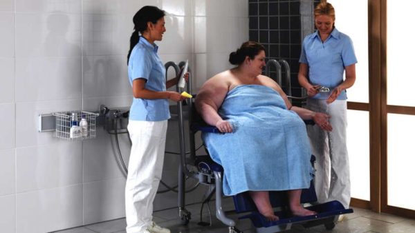 Arjo, Carmina Bariatric Shower Commode Chair, BLB2000-013 - Image 4