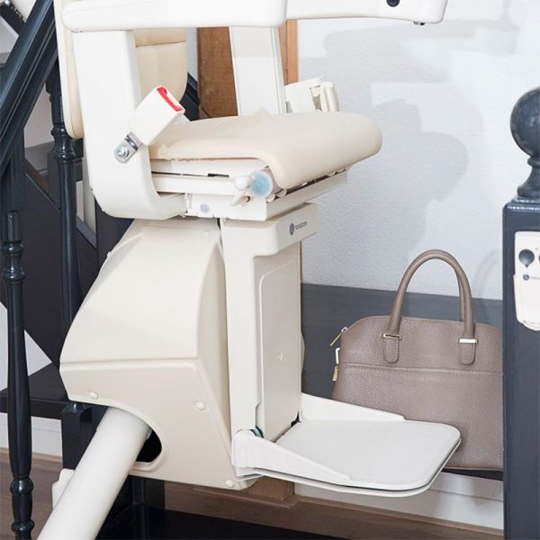 Handicare, Freecurve Straight or Curved Stairlift, FREECURVE - Image 2