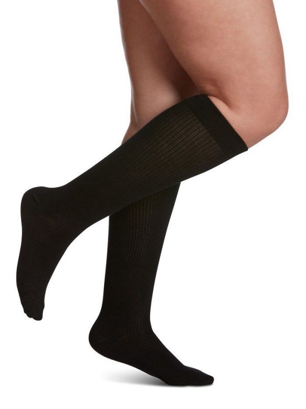Sigvaris, 15-20mmHg - Ladies' Casual Cotton - Calf Socks, 146C - Image 5