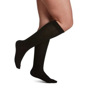 Sigvaris, 15-20mmHg - Ladies' Traveno Casual Cotton - Calf Socks, 146C